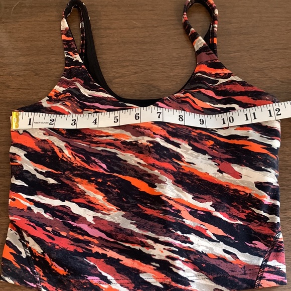 Lululemon tiger print crop tank - Picture 4 of 5